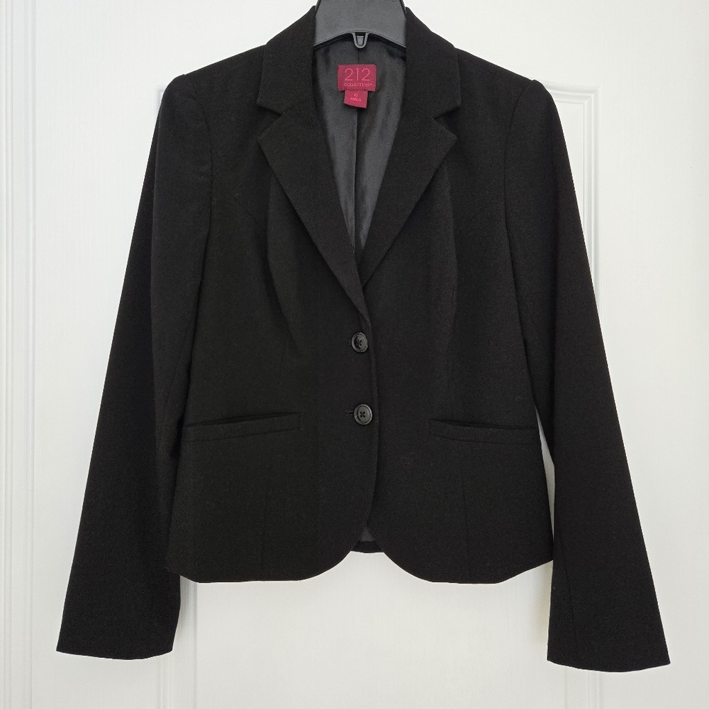 Women's classic black blazer size 6 small S single breasted professional wear